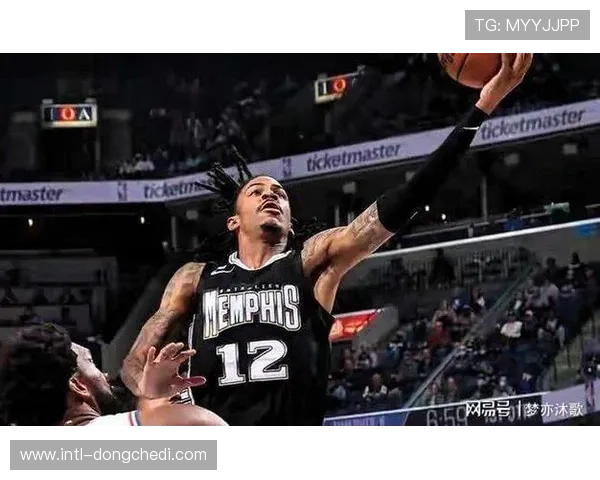 埃奇库姆1.7秒三分绝杀灰熊,76人加时鏖战莫兰特空砍40分 埃奇库姆1.7秒三分绝杀灰熊,76人加时鏖战莫兰特空砍40分